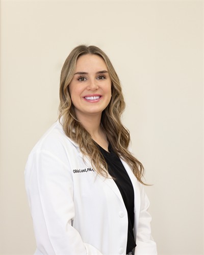 Gallery Image Headshot_Olivia_24.jpeg