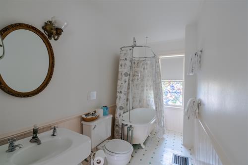 Henry Beston Full Ensuite Bath with Antique Claw Foot Tub