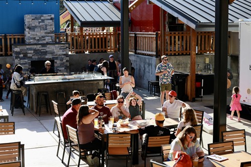 Gallery Image 1847OutdoorPatio.JPG