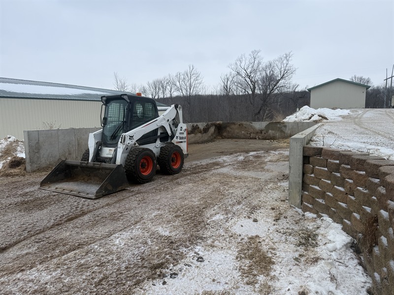 Afrer picture of a manure removal service.