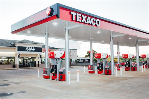 Texaco with Techron delivers proven unbeatable gas mileage. And that’s a fact. If you love your car, this is how you help it perform its best.
