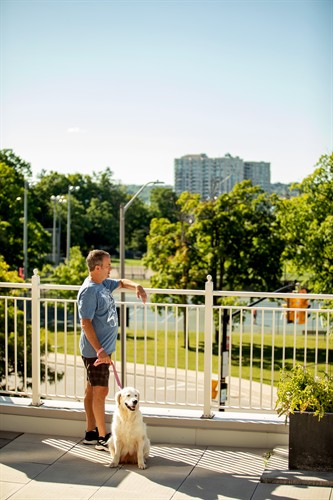 Located in the Historic Queen's Park neighbourhood, adjacent to Queen's Park and Barrie Tennis Club, and close to the downtown and waterfront