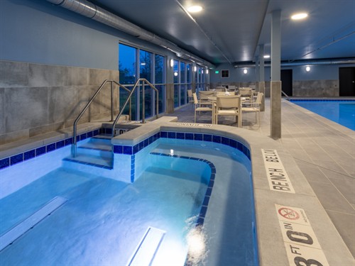 Gallery Image gs_kaukauna-pool-whirlpool_copy(5987)_800x600.jpg