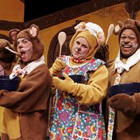 Goldilocks & The 3 Bears on the Mainstage