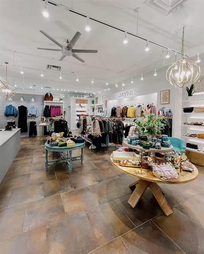 Gallery Image Geneva_Commons.3.jpeg