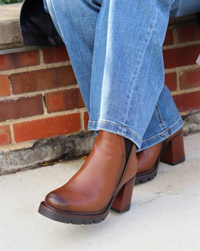 Gallery Image Geneva_Commons.7.jpg