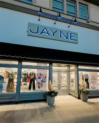 Gallery Image Geneva_Commons.exterior.PNG