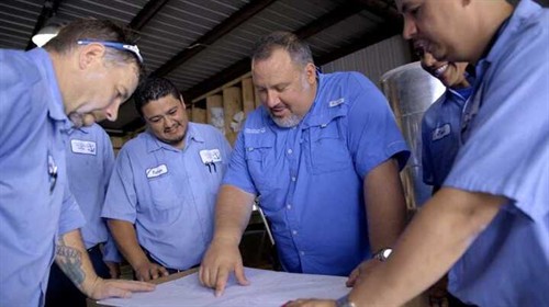 Gallery Image Mike_with_Guys.jpg