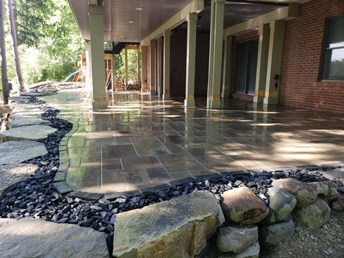 Paver Patio - Beacon Hill pavers Townhall coping