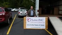 Gallery Image 20151003_103846._Dave_S._and_Love_INC_sign._2015.jpg