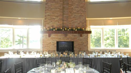 Gallery Image Traditional_fireplace_Headtable.jpg