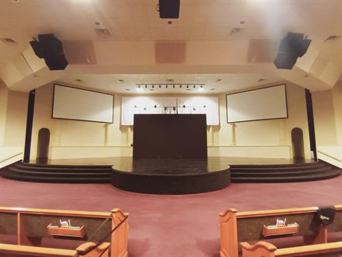 Gallery Image Cornerstone_Church_Of_Highland.jpg