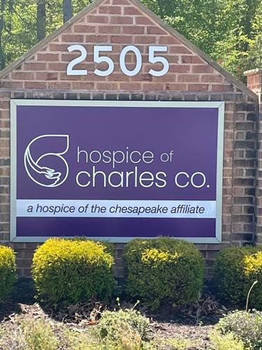 Gallery Image Hospice_Outside_Sign_Updated_2021.jpg
