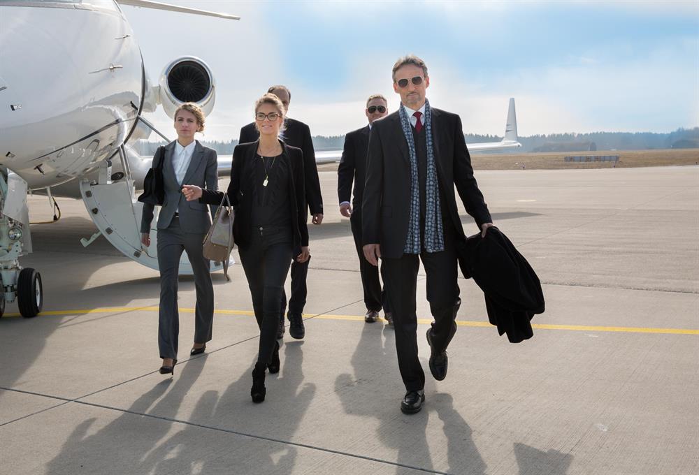 Executive team escorted with travel security upon private jet arrival | Global Risk Solutions, Inc. Executive team escorted with travel security upon private jet arrival | Global Risk Solutions, Inc.