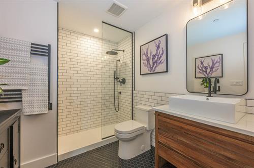 Gallery Image Bathroom_Renovation_with_Lisa_Conley_Designs_(money_shot).jpg