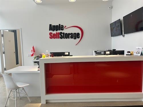Gallery Image frontdesk_-_Copy.jpg