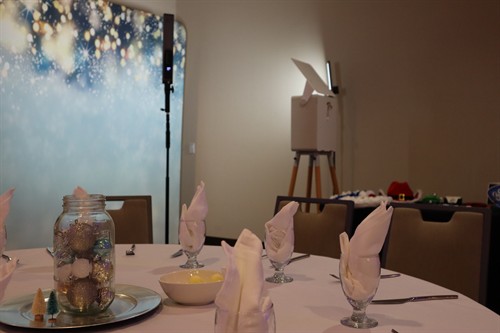 Open Air Printing Booth with holiday backdrop @SpringHillSuitesAtascadero