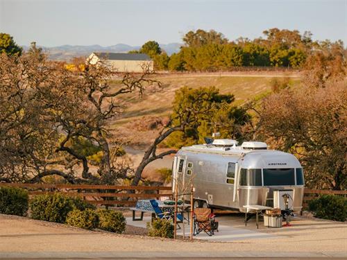 Gallery Image sun-outdoors-paso-robles-outdoor-rental.jpg