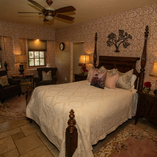 Briarwood Cottage Devereaux Room with Queen Bed, ensuite