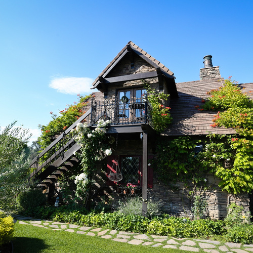 Briarwood Cottage Apartment Entrance