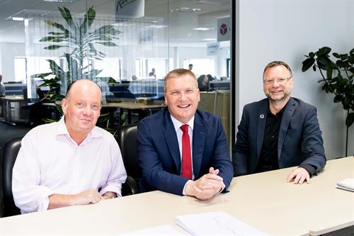 Gallery Image Minister_McGrath_e-volv_Office.jpg