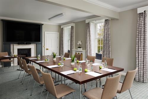 Inchydoney Suite- Ditchley House 