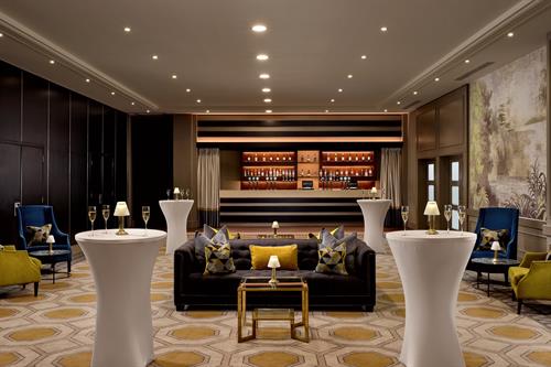 Ballroom Lounge 