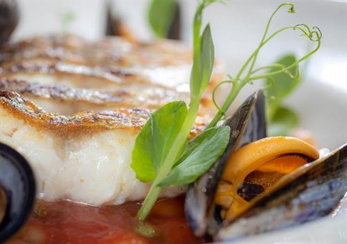 Gallery Image Roasted_hake_fillet._braised_butter_beans._mussels._capers._rich_tomato_sauce-15.jpg