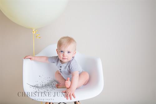 Gallery Image Christine_June_Photography_Wade_Cake_Smash-2_1WM.jpg Gallery Image Christine_June_Photography_Wade_Cake_Smash-2_1WM.jpg