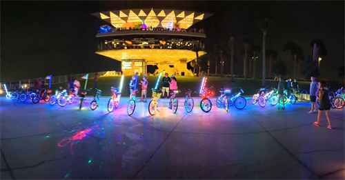 Let's Glow Riding 
