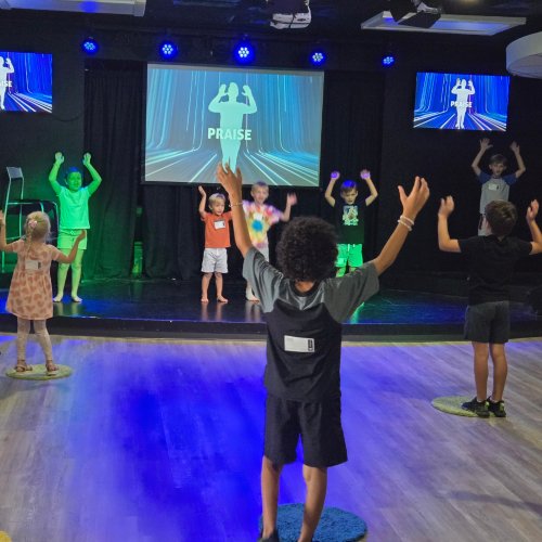 Gallery Image Cypress_Meadows_Church_kids_singing.jpg