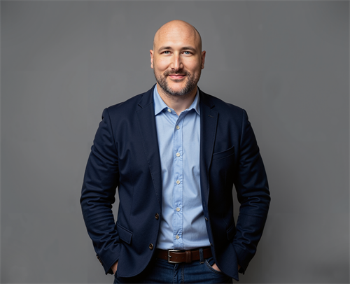 Gallery Image 68d2eaf07e2ad2afb0983d31-HeadshotPro.png