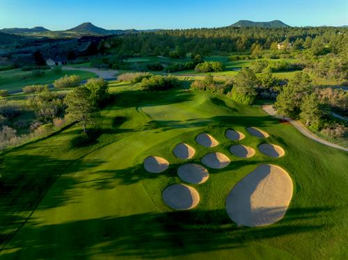 Signature Hole #6 with view of Raspberry Butte
