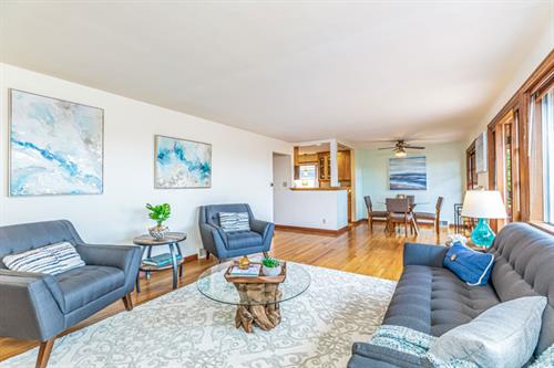 SOLD for $130,000 over asking price! Photo credit: John Duffy, Studio 44A SOLD for $130,000 over asking price! Photo credit: John Duffy, Studio 44A
