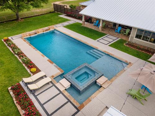 Custom Pool & Spa, Bellville, Texas
