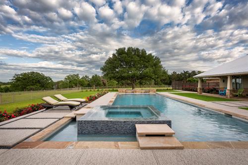 Custom Pool & Spa Bellville, Texas