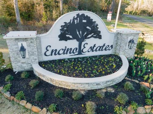 Encino Estates - Dayton - Entry