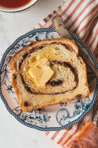 Gallery Image CinnamonRaisinBread-21.jpg