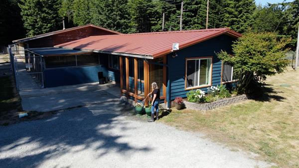 Gallery Image Lobby_to_Sky.jpg