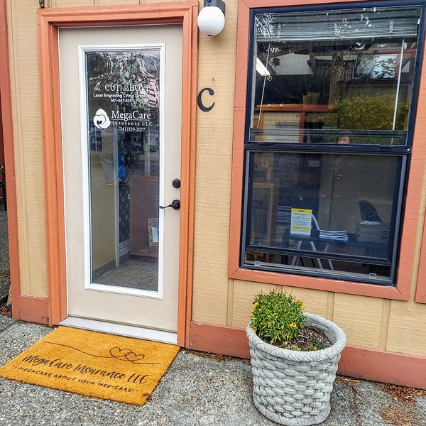 Gallery Image Office_Pic_2.jpg