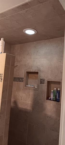 Gallery Image 2315.jpg