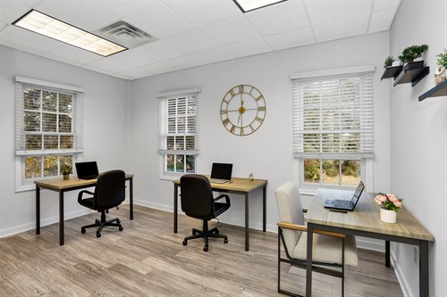 Gallery Image wellness-hills-mh-case-management-office_(1).jpg