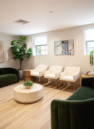 Gallery Image Hera_Health_Haven_Waiting_Area-3.jpg