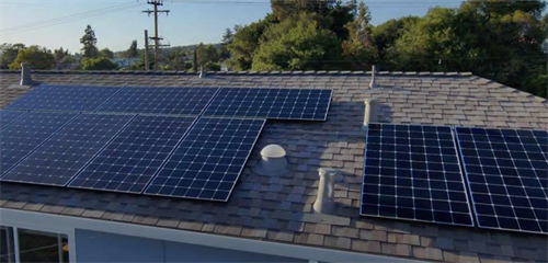 Powering a Castro Valley home with Maxeon panels on a comp shingle roof Powering a Castro Valley home with Maxeon panels on a comp shingle roof