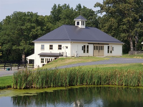 Gallery Image Barn_4.jpg