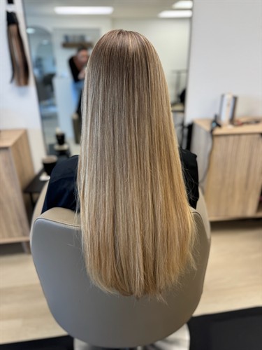 Professional Blonding in Santee