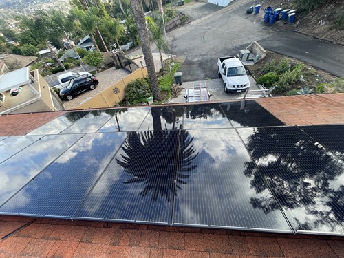 Gallery Image Lakeside_Solar_Panel_Cleaning_4.jpg