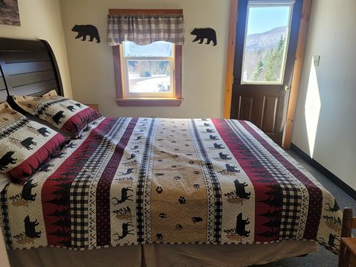 Bear Cave bedroom with queen bed Bear Cave bedroom with queen bed