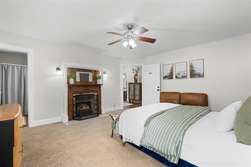 Lodge - Appalachian Room Lodge - Appalachian Room