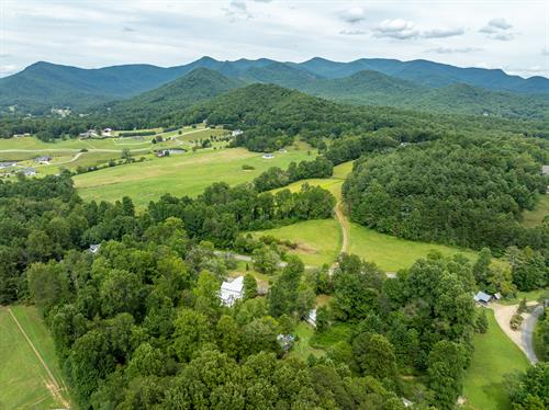The beautiful Trackrock Area The beautiful Trackrock Area